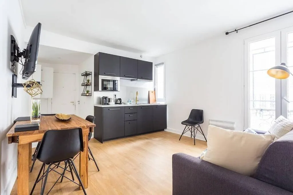 Lemoine/Reaumur 1: Cosy Appartement 4P-1Br contacts